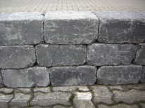 Antik Trockenmauerstein Basalt für Steinfurt bestellen
