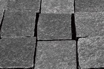 Kopfsteinpflaster Basalt gesägt 10x10x8 cm für Koblenz bestellen