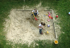25kg Qualitäts Spielsand Sandkasten Sand Sandkiste Kies Spielplatz Füllsand 